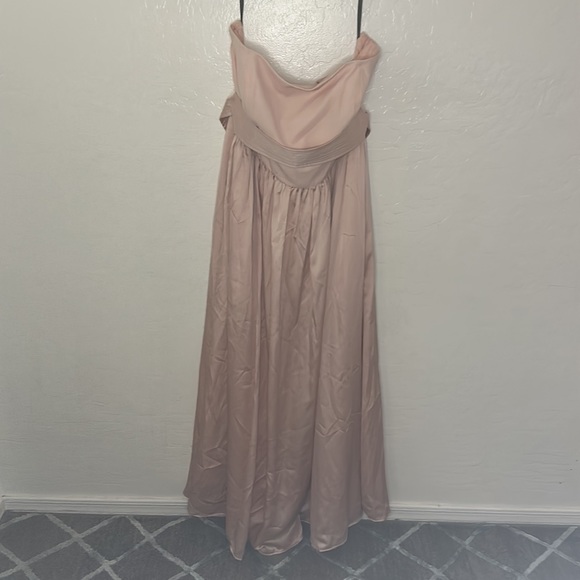 Vera wang strapless formal dress - Picture 5 of 5